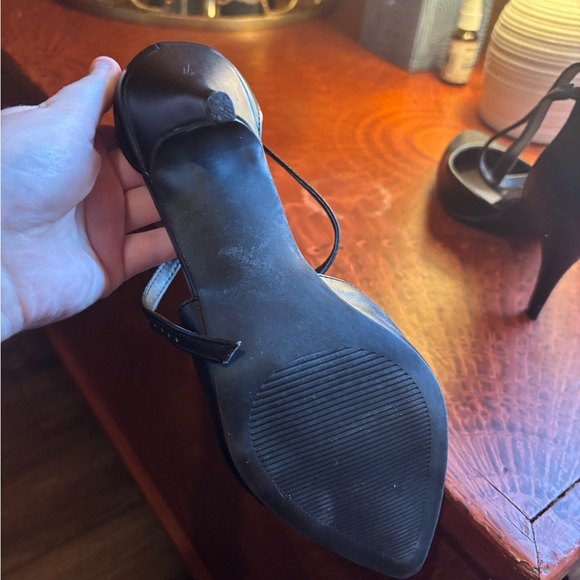 Back Apt 9 Heels - Picture 4 of 4